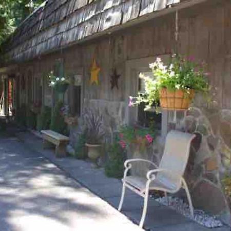 Updated + Clean Motel Room At The Base Of Mt Hood! Mount Hood Village Exterior foto