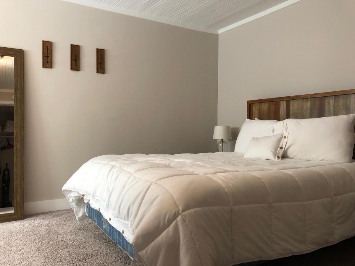 Updated + Clean Motel Room At The Base Of Mt Hood! Mount Hood Village Exterior foto